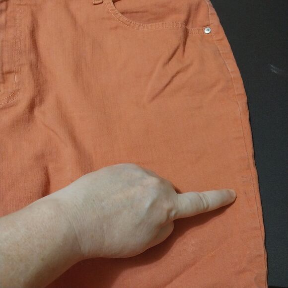 Bandolino shorts Womens 22W coral pink denim long below knee Stretchy Modesty - Picture 8 of 8